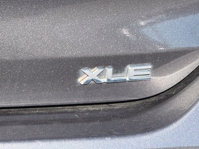 Used 2023 Toyota Highlander XLE FWD image 7