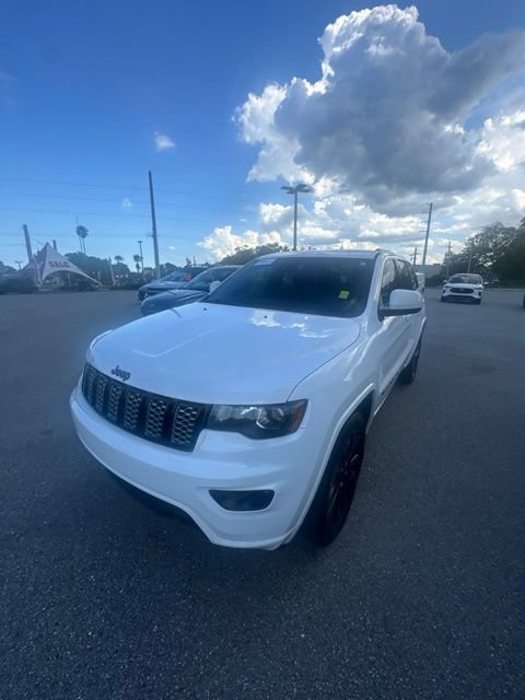 Used 2020 Jeep Grand Cherokee Altitude