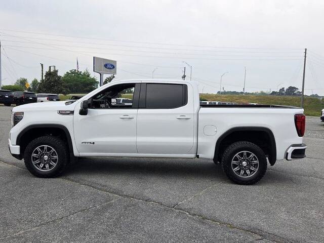 Used 2025 GMC Sierra 1500 AT4 AWD/4WD image 4