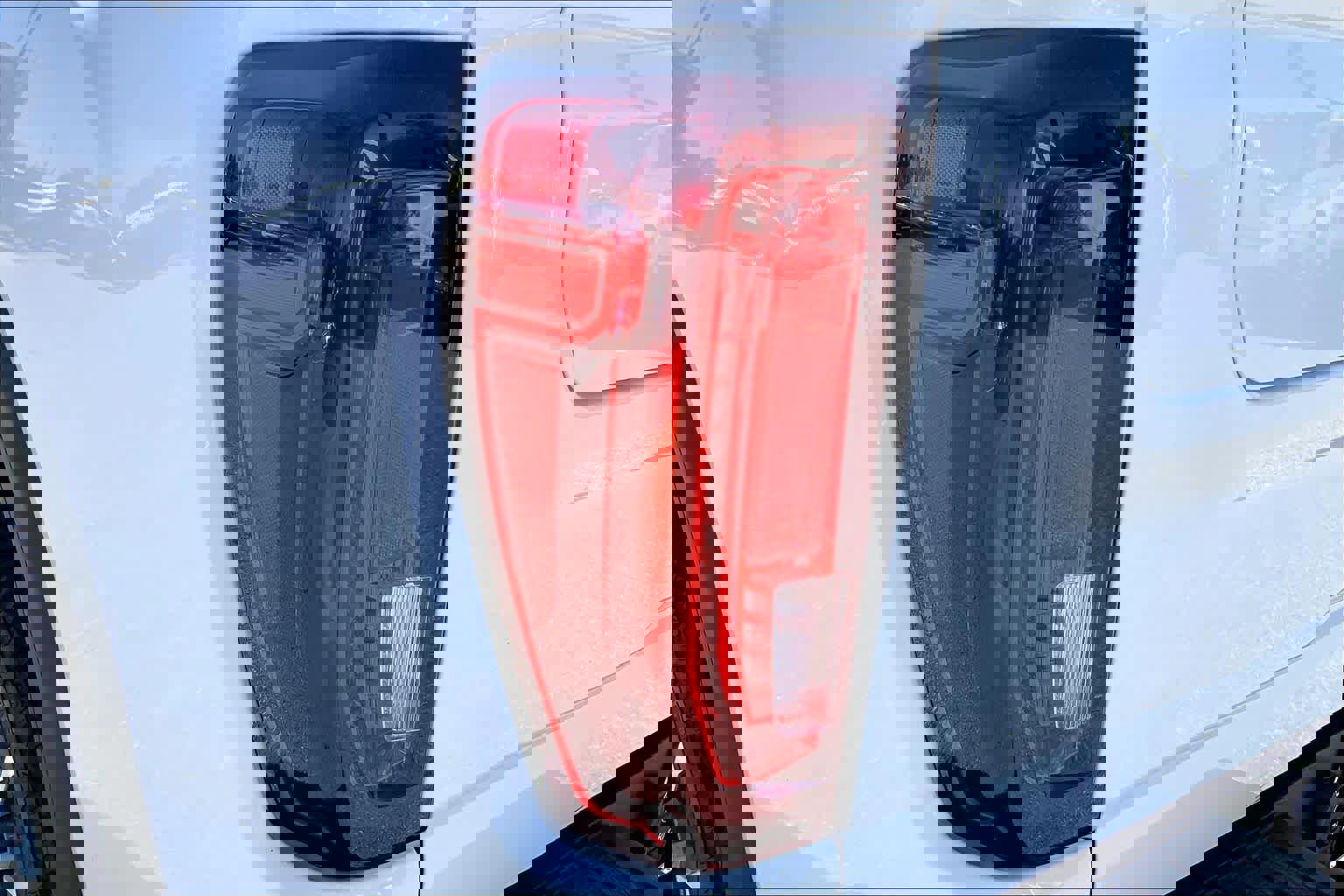 Used 2022 GMC Sierra 2500 AT4 image 25