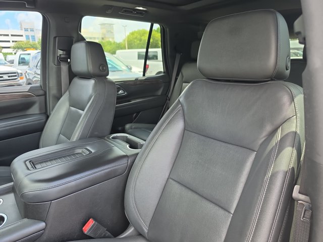 Used 2022 Chevrolet Tahoe Z71 w/ Luxury Package AWD/4WD image 22