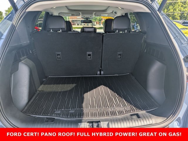 Certified 2025 Ford Escape Platinum w/ Premium Technology Package FWD image 26