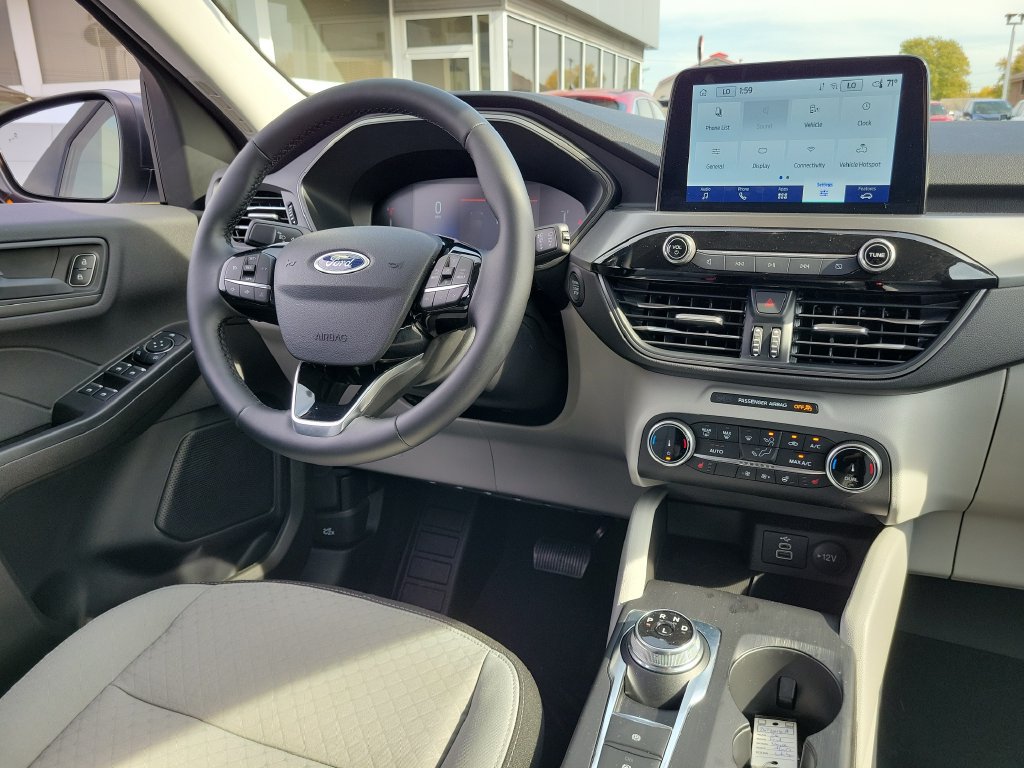 Certified 2026 Ford Escape Active w/ Cold Weather Package AWD/4WD image 14