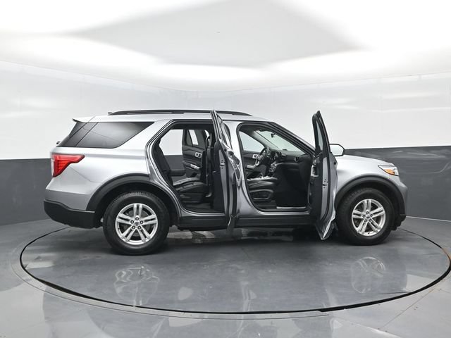 Certified 2024 Ford Explorer XLT w/ Equipment Group 202A AWD/4WD image 27