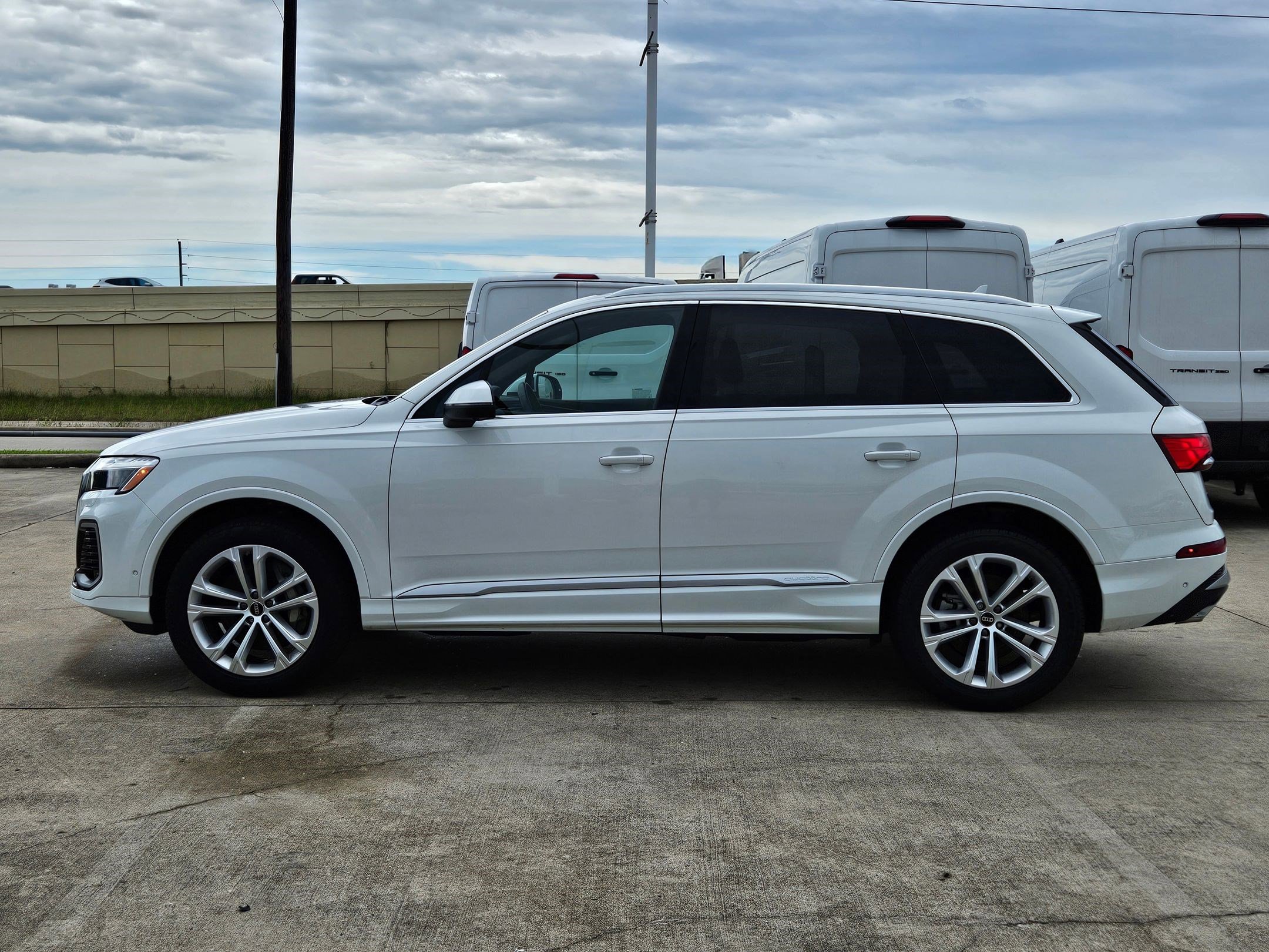 Used 2025 Audi Q7 3.0T Premium Plus AWD/4WD image 7