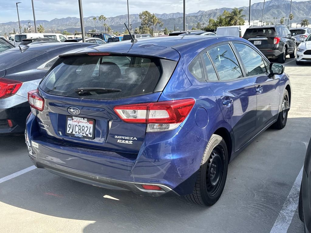 Used 2017 Subaru Impreza 2.0i image 7