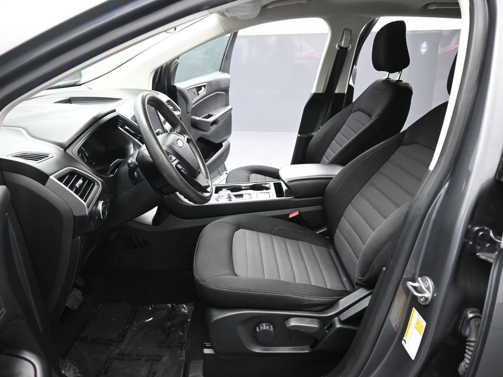 Certified 2022 Ford Edge SE w/ Black Appearance Package image 38