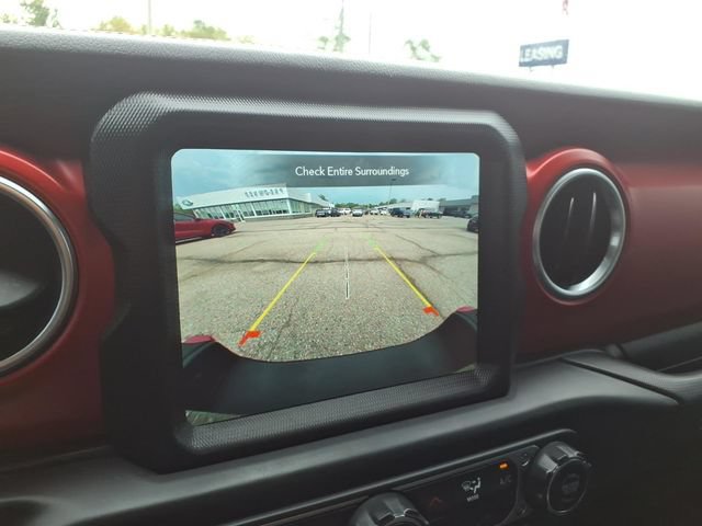 Used 2021 Jeep Gladiator Rubicon AWD/4WD image 18