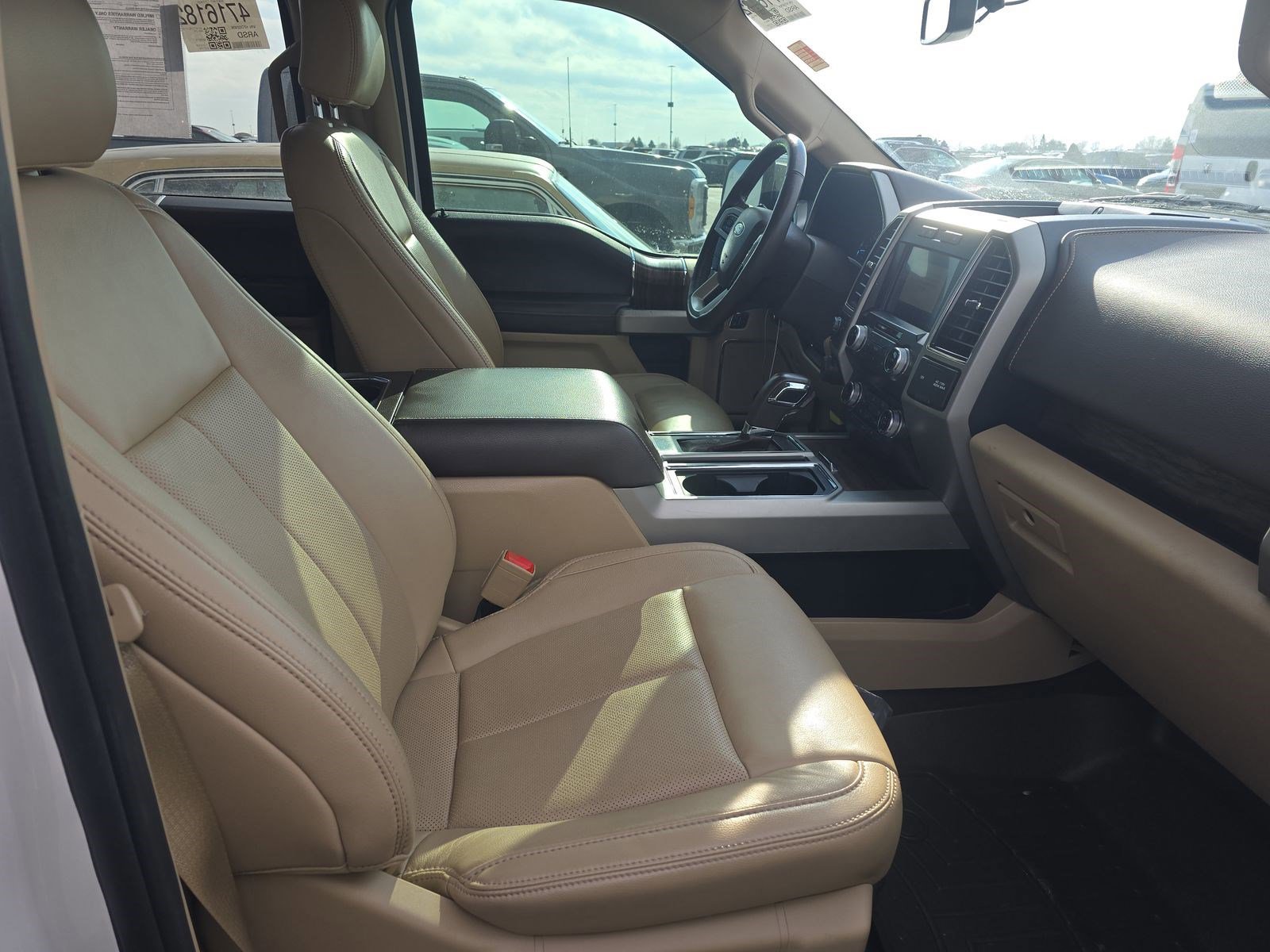 Certified 2019 Ford F150 Lariat w/ Equipment Group 502A Luxury image 8