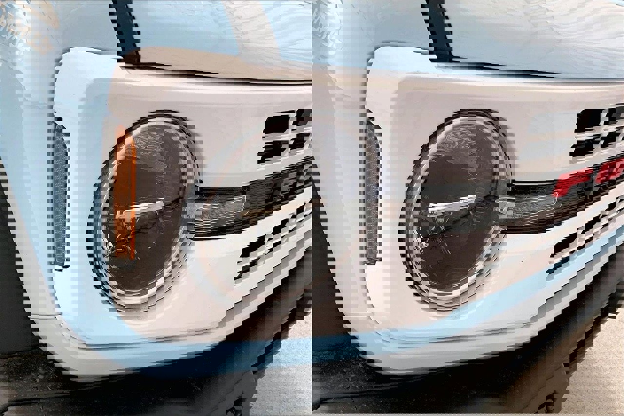 Certified 2025 Ford Bronco Heritage Edition image 12