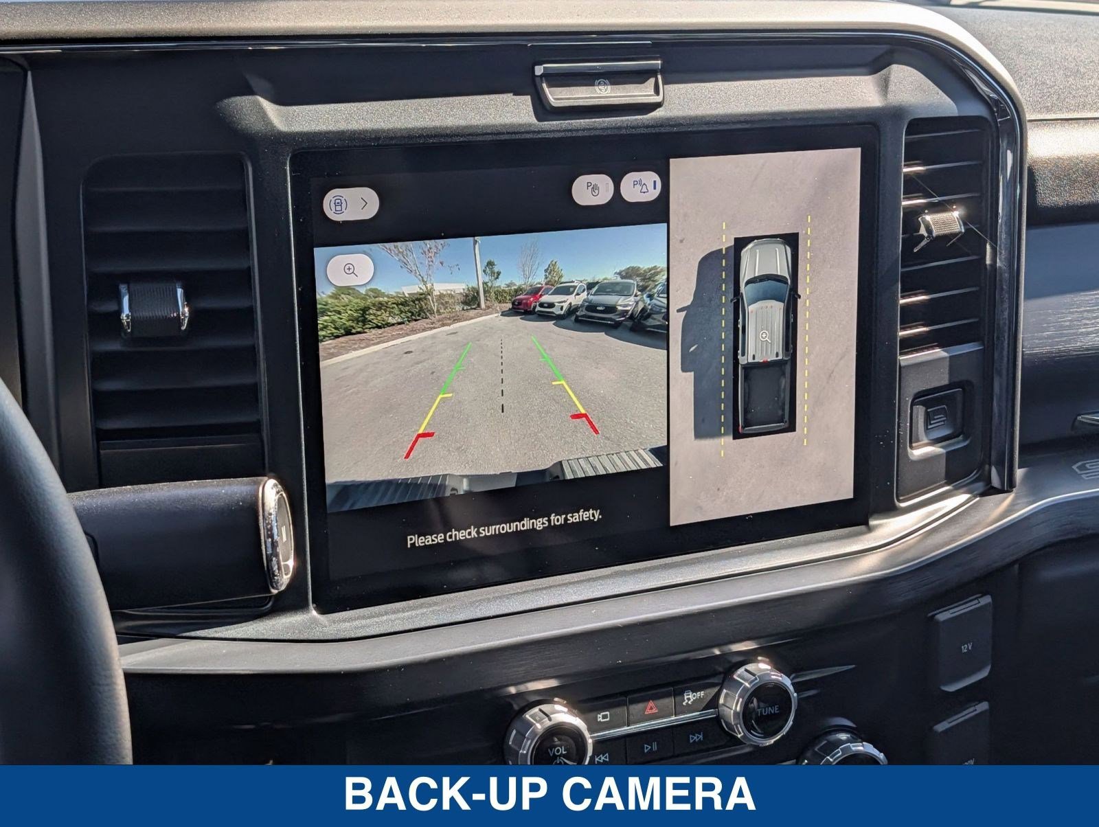 Certified 2025 Ford F250 Lariat w/ Black Appearance Package image 29