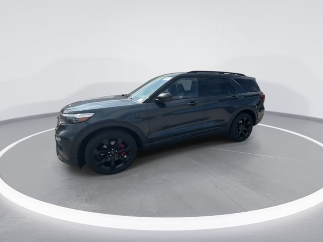 Certified 2023 Ford Explorer ST w/ Equipment Group 401A AWD/4WD image 3