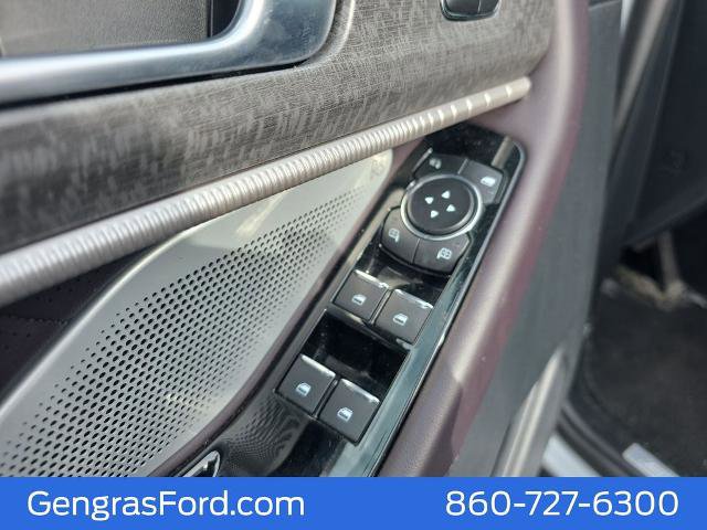 Certified 2025 Ford Explorer Platinum w/ LUX Leather Package AWD/4WD image 20