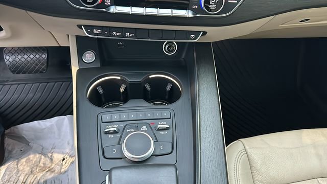 Used 2019 Audi A4 2.0T Premium w/ Convenience Package image 21