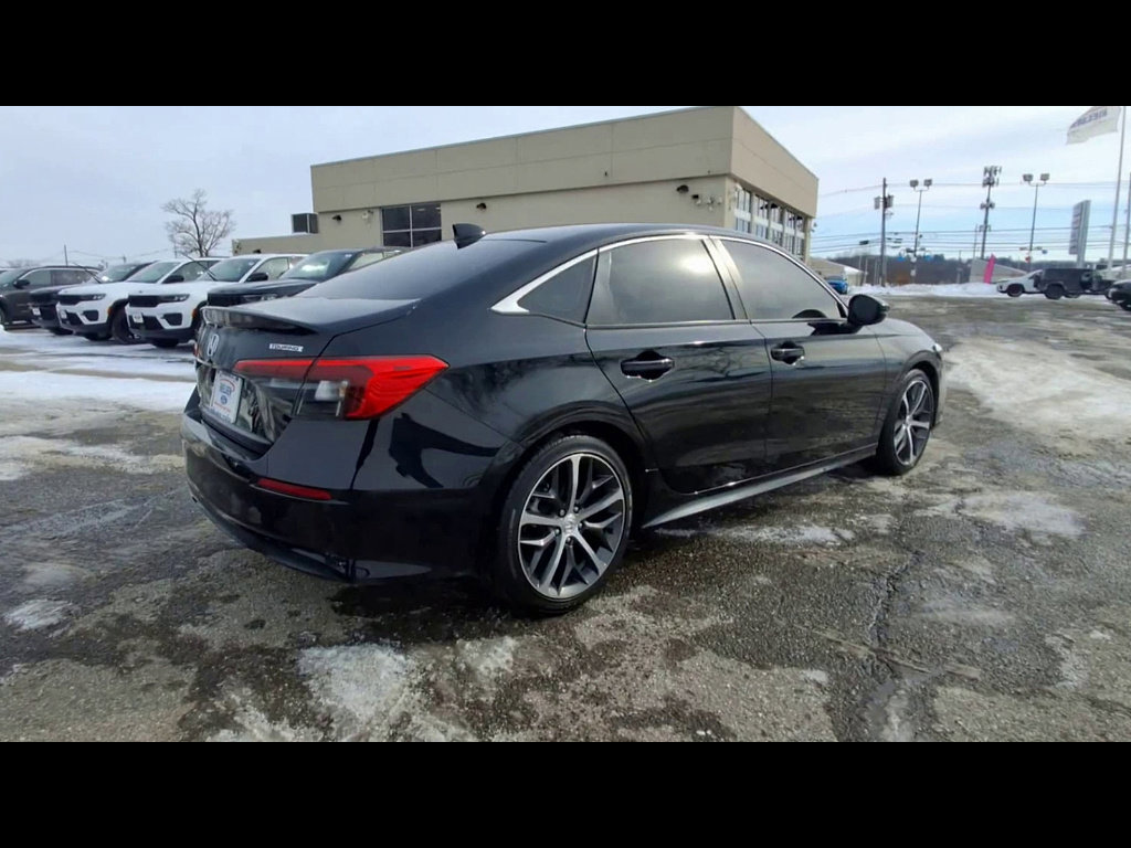 Used 2023 Honda Civic Touring image 7