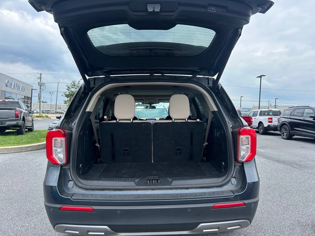 Certified 2023 Ford Explorer XLT w/ Equipment Group 202A AWD/4WD image 36