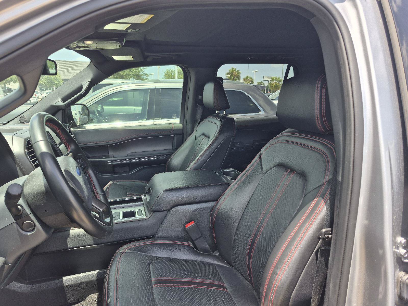 Certified 2021 Ford Expedition Limited RWD image 2