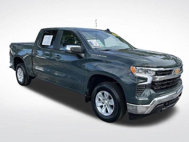 Used 2025 Chevrolet Silverado 1500 LT RWD image 3