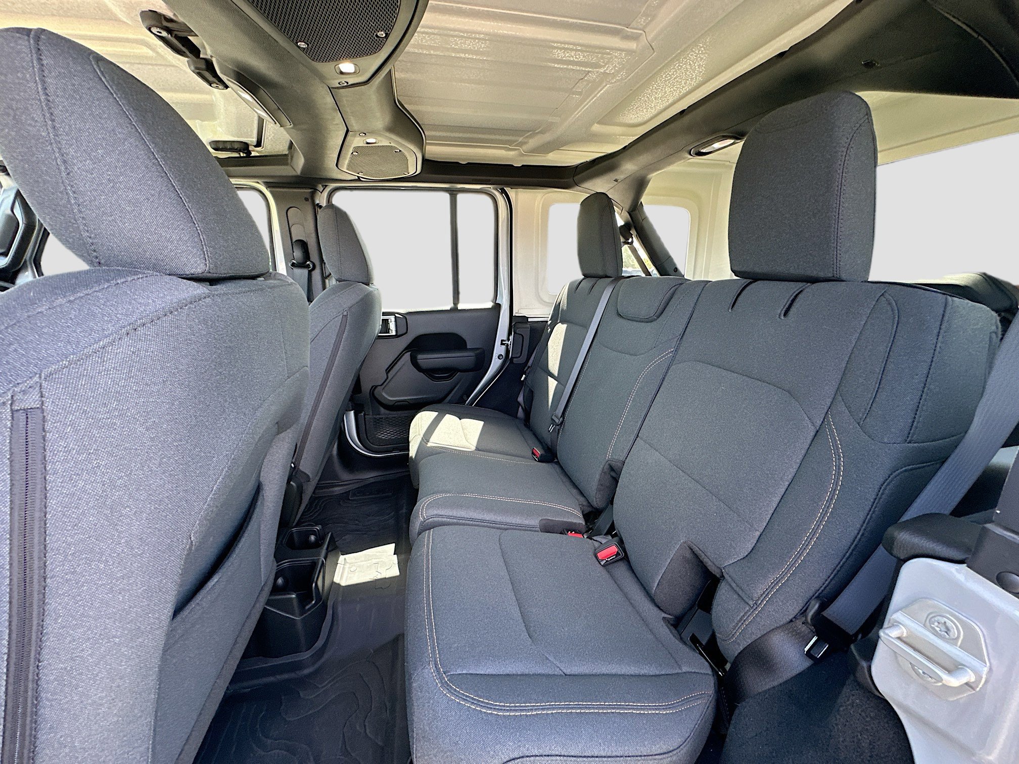 Used 2024 Jeep Wrangler Sport S AWD/4WD image 22