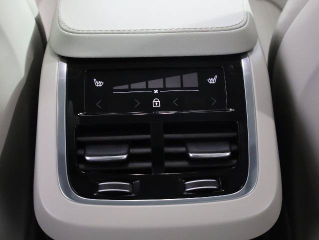 Used 2023 Volvo XC90 B6 Ultimate w/ Protection Package Premier AWD/4WD image 26