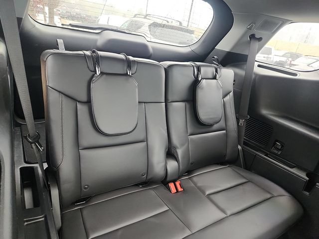 Certified 2023 Ford Explorer XLT w/ Equipment Group 202A AWD/4WD image 33