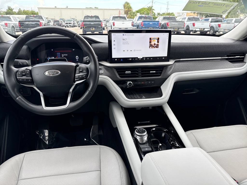 Certified 2025 Ford Explorer Platinum w/ Ultimate Package AWD/4WD image 6