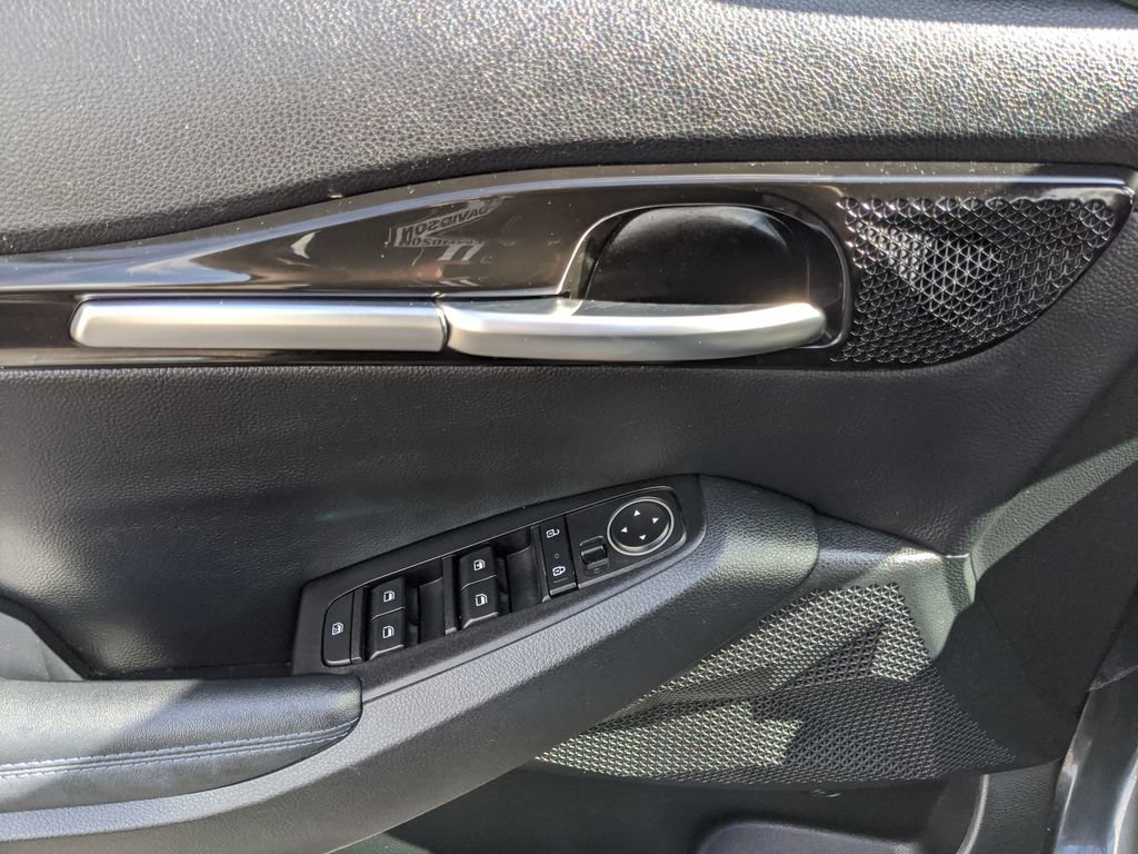 Used 2023 Kia Seltos S w/ Navigation Package AWD/4WD image 14
