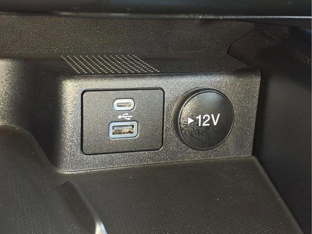 Certified 2022 Ford Escape Titanium w/ Titanium Elite Package image 18