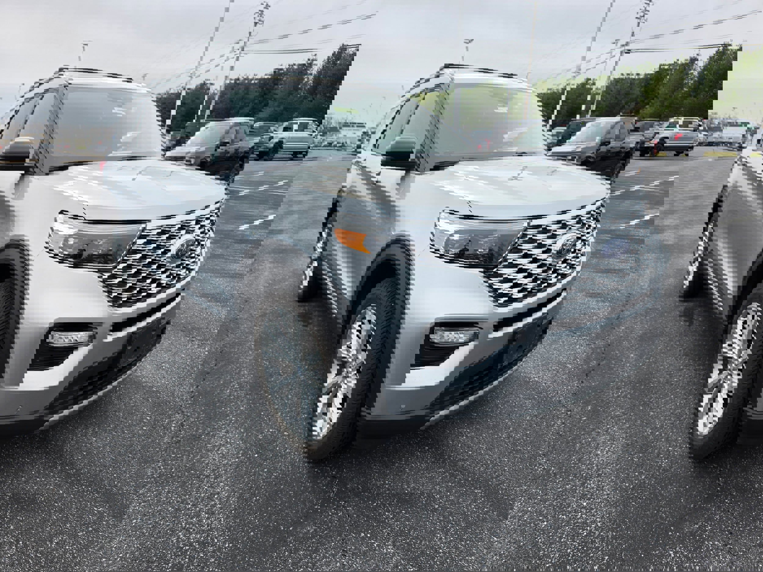 Certified 2023 Ford Explorer Platinum w/ Premium Technology Package image 7