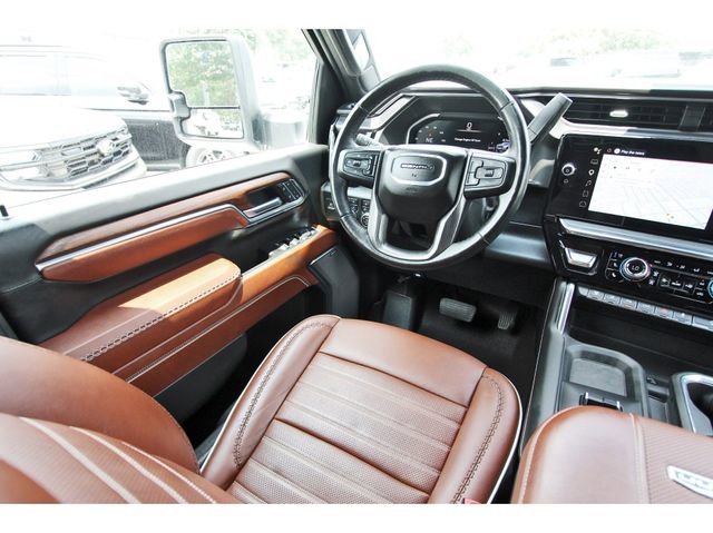 Used 2024 GMC Sierra 2500 Denali Ultimate AWD/4WD image 7