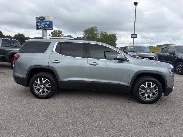 Used 2023 GMC Acadia SLE w/ Driver Convenience Package FWD image 4