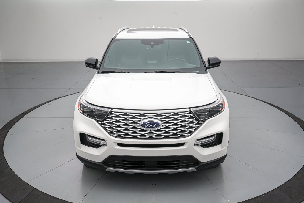 Certified 2021 Ford Explorer Platinum w/ Equipment Group 601A AWD/4WD image 9