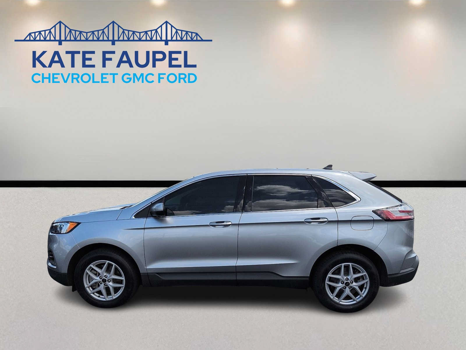 Certified 2023 Ford Edge SEL w/ Convenience Package AWD/4WD image 4