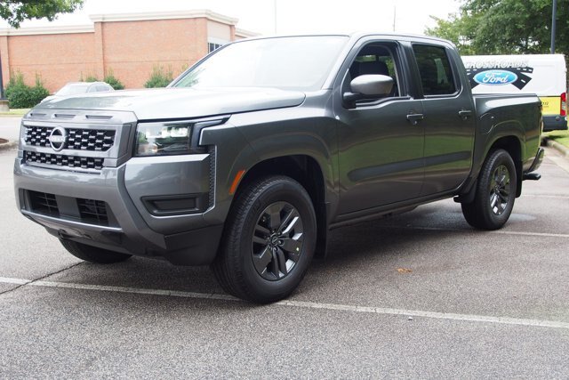 Used 2026 Nissan Frontier SV RWD image 3