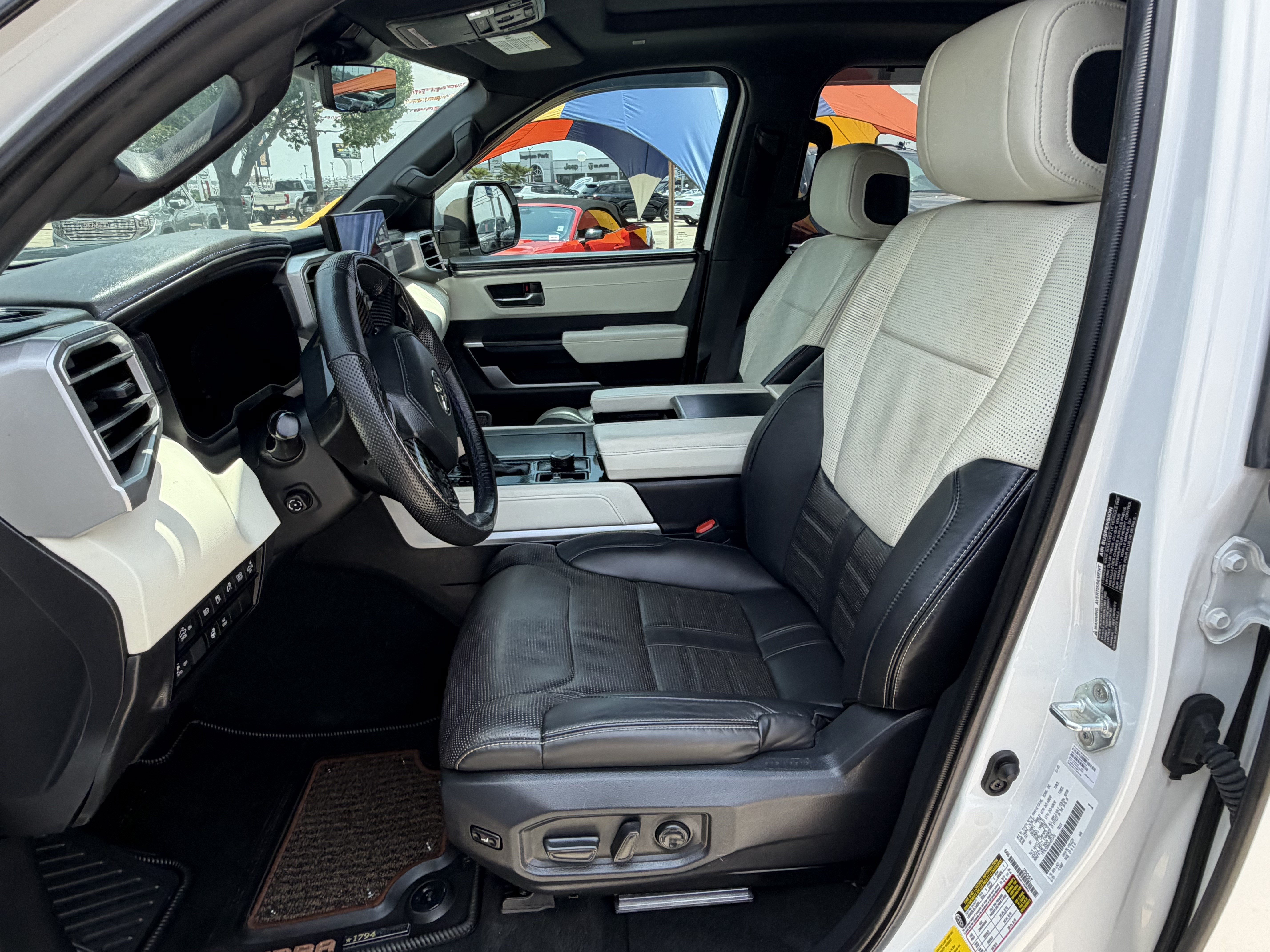 Used 2024 Toyota Tundra Platinum AWD/4WD image 15