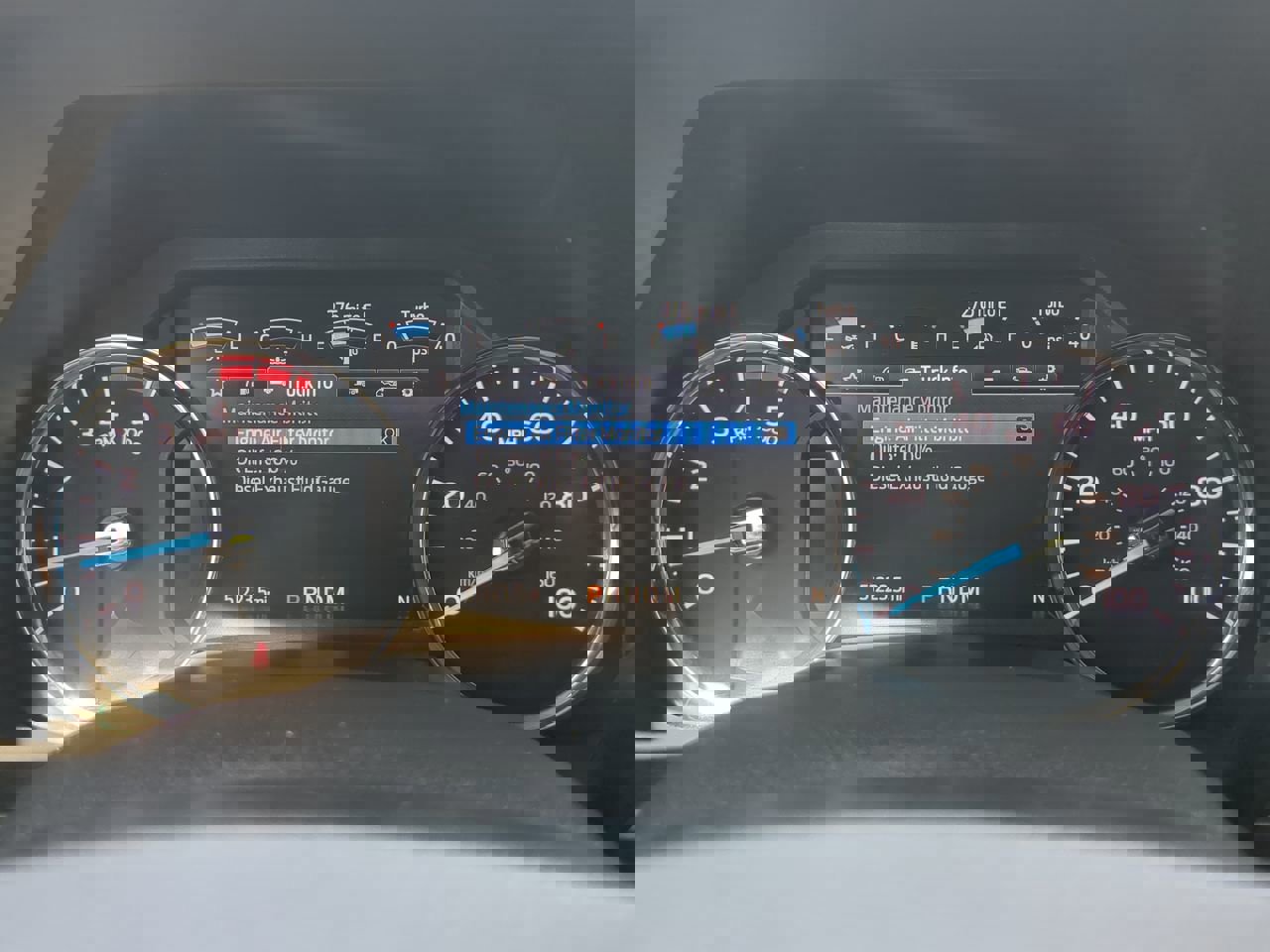 Certified 2020 Ford F450 Platinum w/ FX4 Off-Road Package image 26