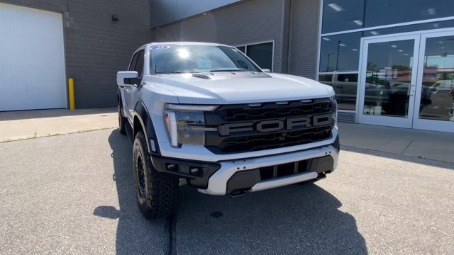 Certified 2025 Ford F150 Raptor AWD/4WD image 4
