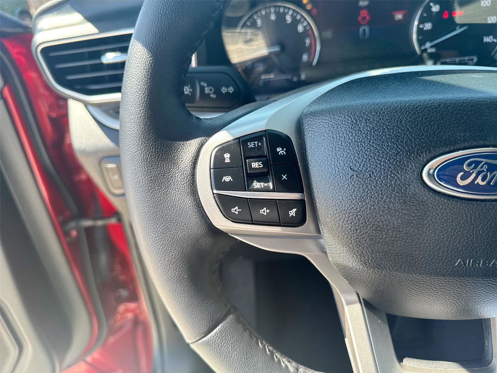 Certified 2024 Ford Explorer XLT w/ Equipment Group 202A image 29