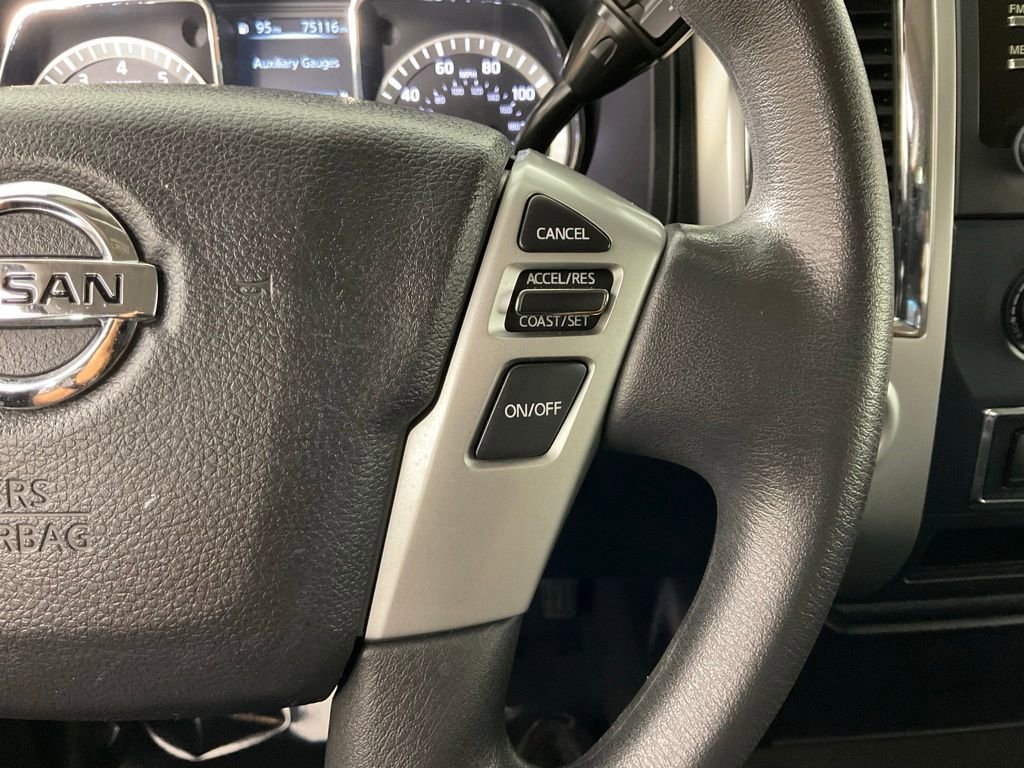 Used 2017 Nissan Titan SV RWD image 23