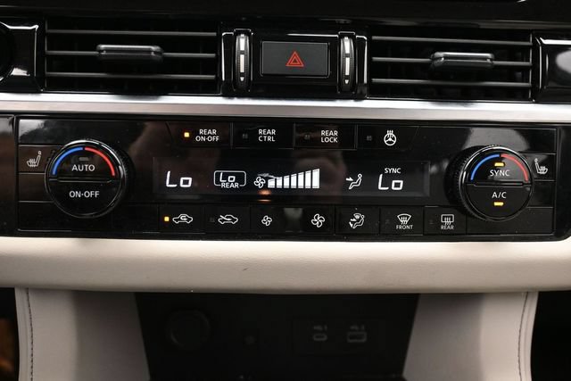 Used 2025 Nissan Pathfinder SL FWD image 22