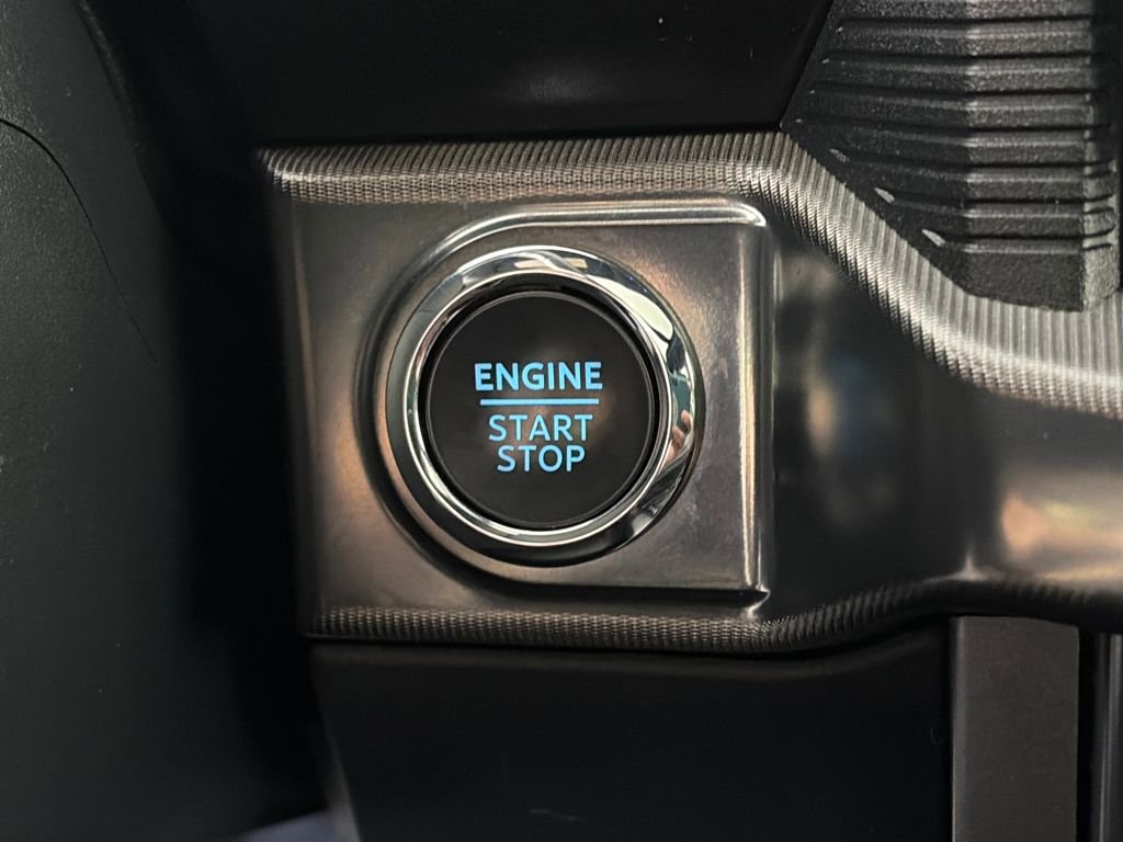 Certified 2025 Ford F150 Lariat w/ Equipment Group 502A High image 25