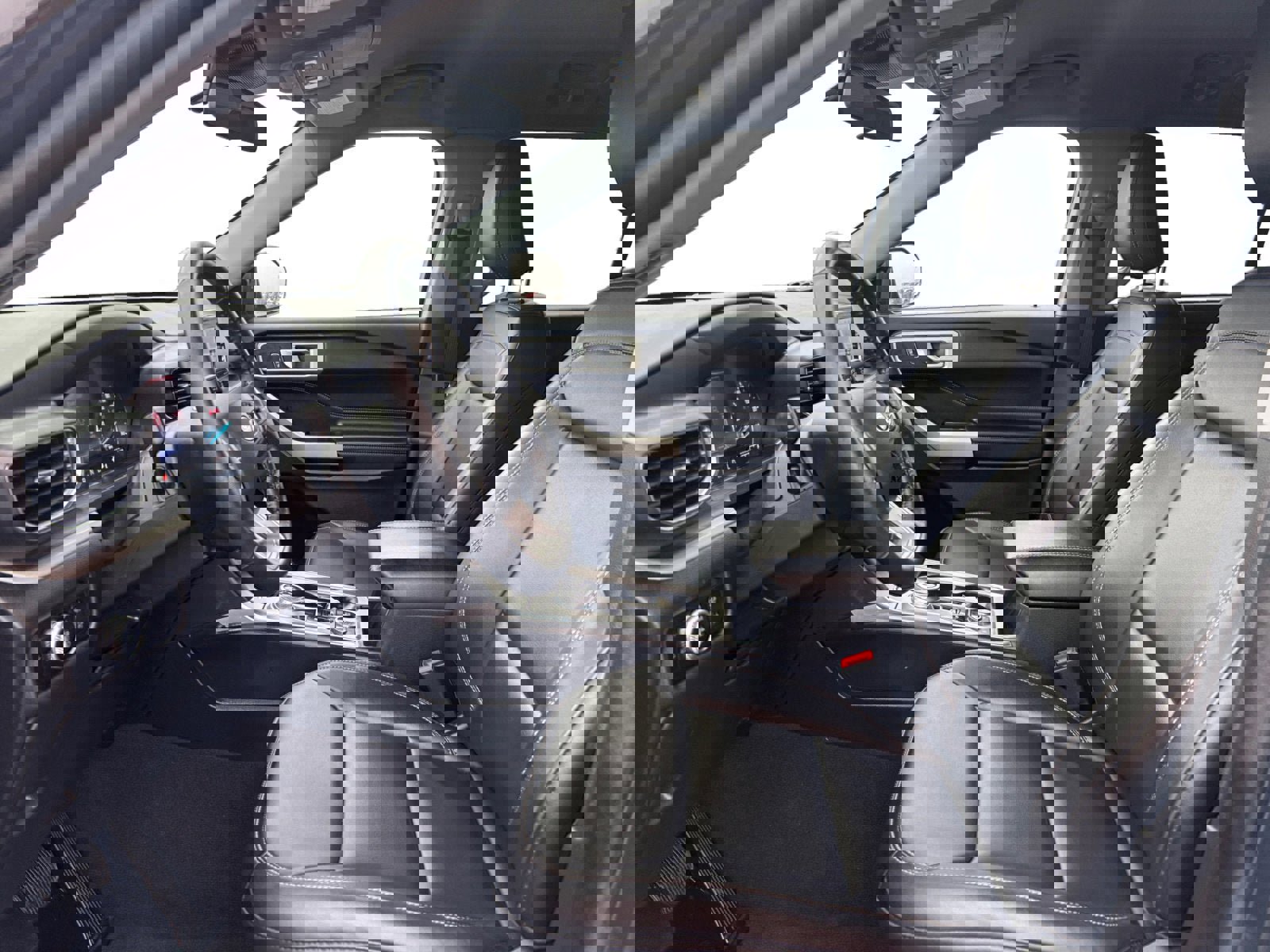 Certified 2023 Ford Explorer XLT w/ Equipment Group 202A image 12