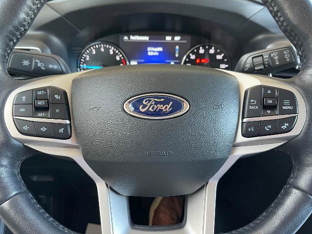 Certified 2022 Ford Explorer Limited w/ Equipment Group 301A RWD image 9