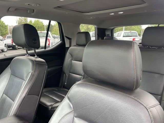 Used 2021 Chevrolet Traverse Premier w/ Redline Edition image 22