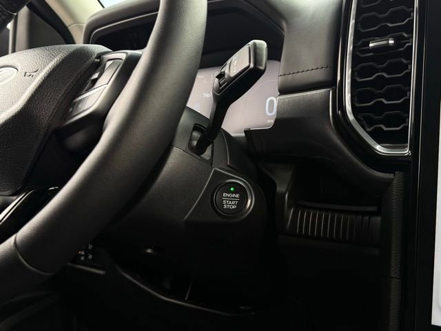 Certified 2025 Ford Ranger Lariat w/ Black Appearance Package image 25