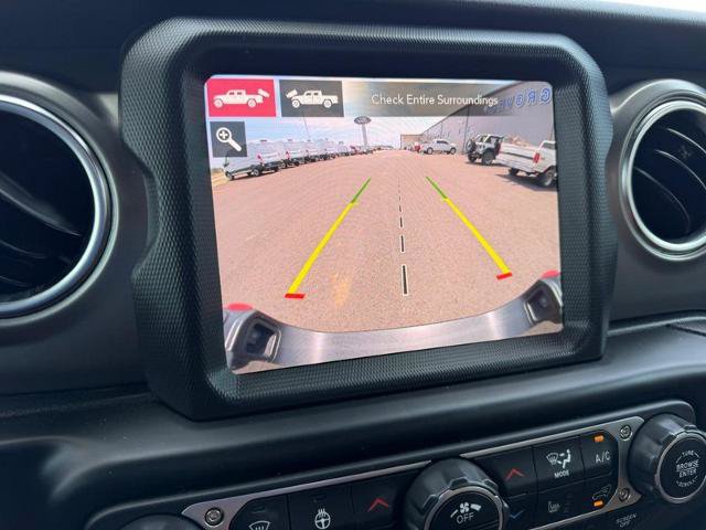 Used 2023 Jeep Gladiator Rubicon w/ LED Lighting Group AWD/4WD image 21