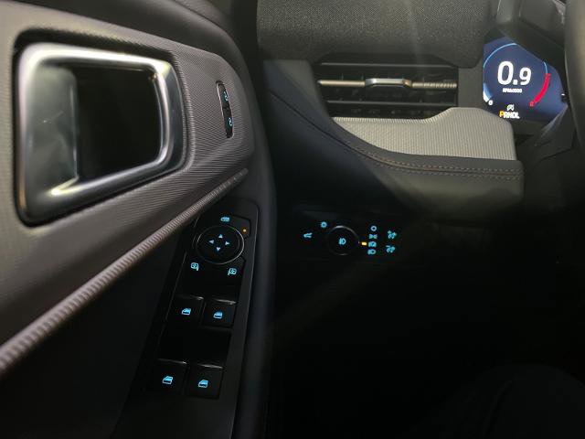 Certified 2025 Ford Explorer Active w/ Active Comfort Package image 27