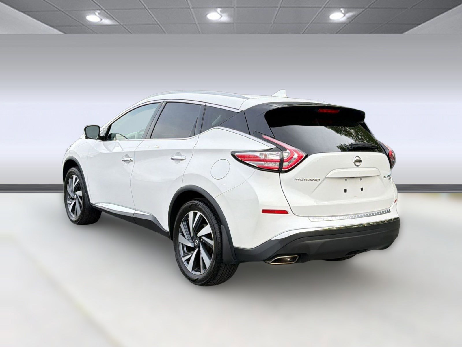 Used 2018 Nissan Murano Platinum w/ Cargo Package image 3