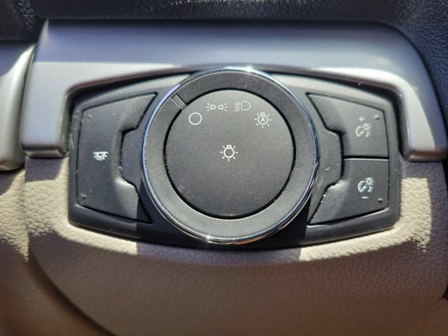 Certified 2018 Ford Explorer FWD image 30