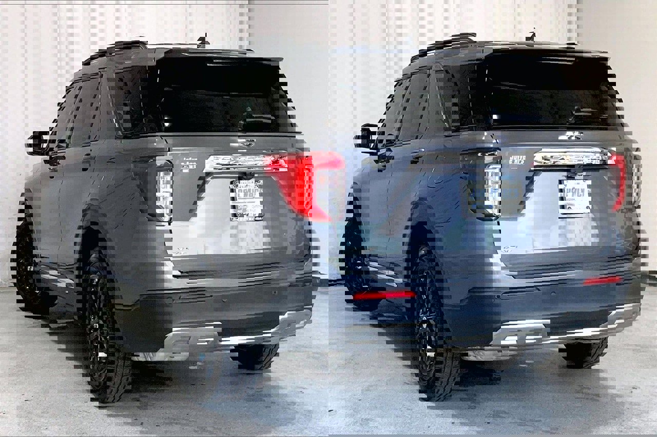 Certified 2024 Ford Explorer XLT w/ Equipment Group 202A image 10